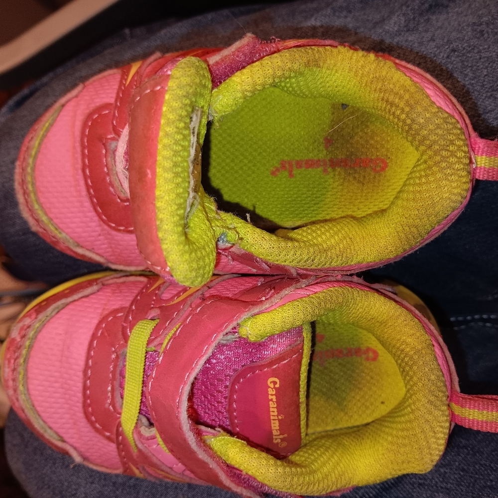 Little girl shose